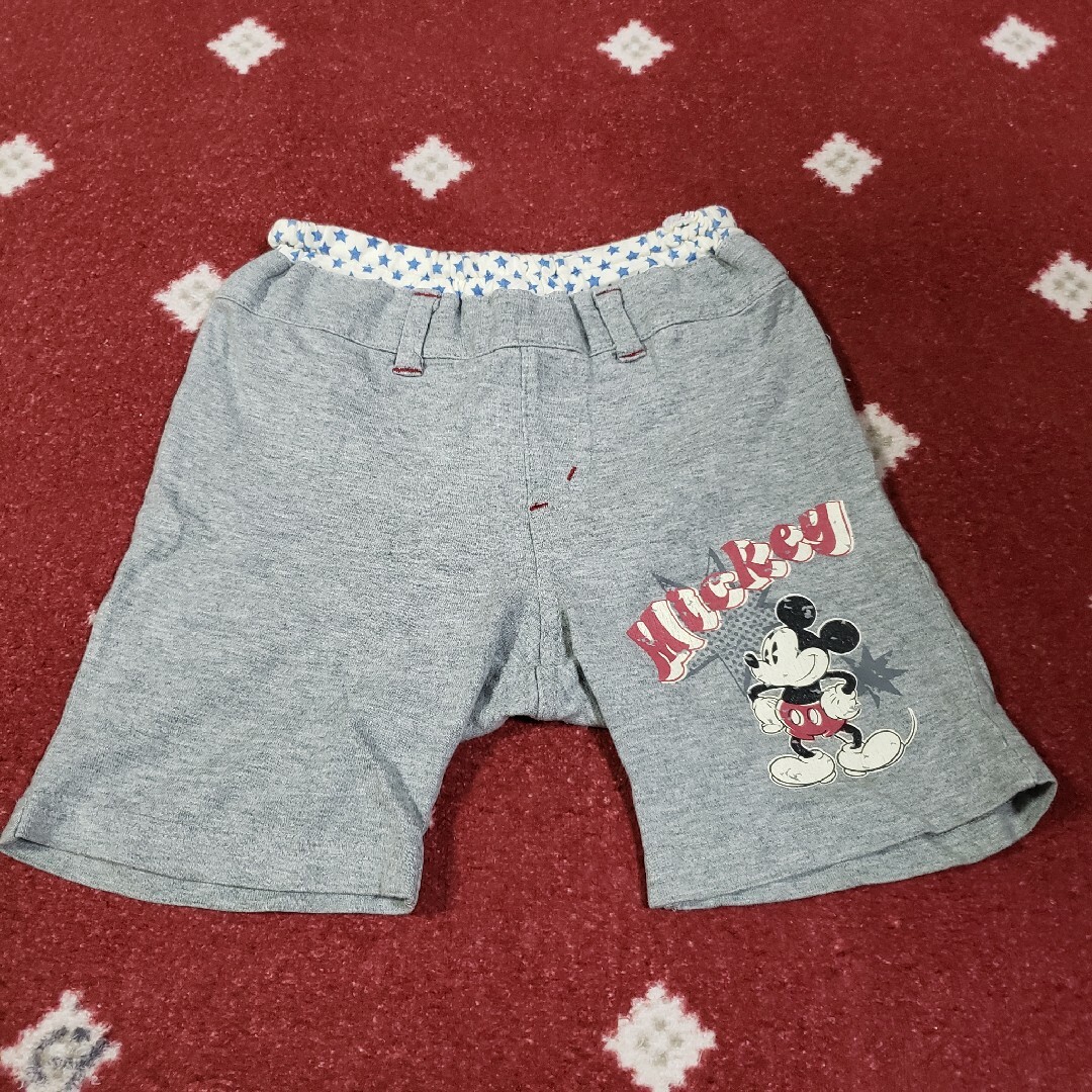 Disney(ディズニー)のミッキー ハーフパンツ95  男女 キッズ/ベビー/マタニティのキッズ服男の子用(90cm~)(パンツ/スパッツ)の商品写真