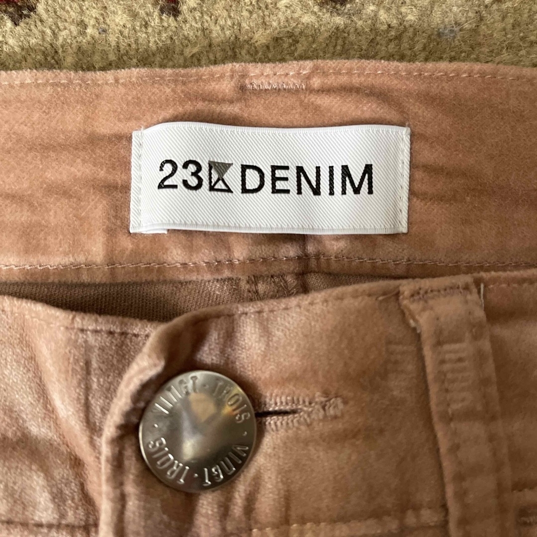 23区(ニジュウサンク)の23区　DENIM 新品未使用 レディースのパンツ(デニム/ジーンズ)の商品写真