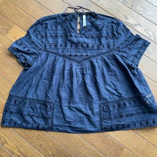 ザラ(ZARA)のZARA トップス　レース　ネイビー(シャツ/ブラウス(半袖/袖なし))