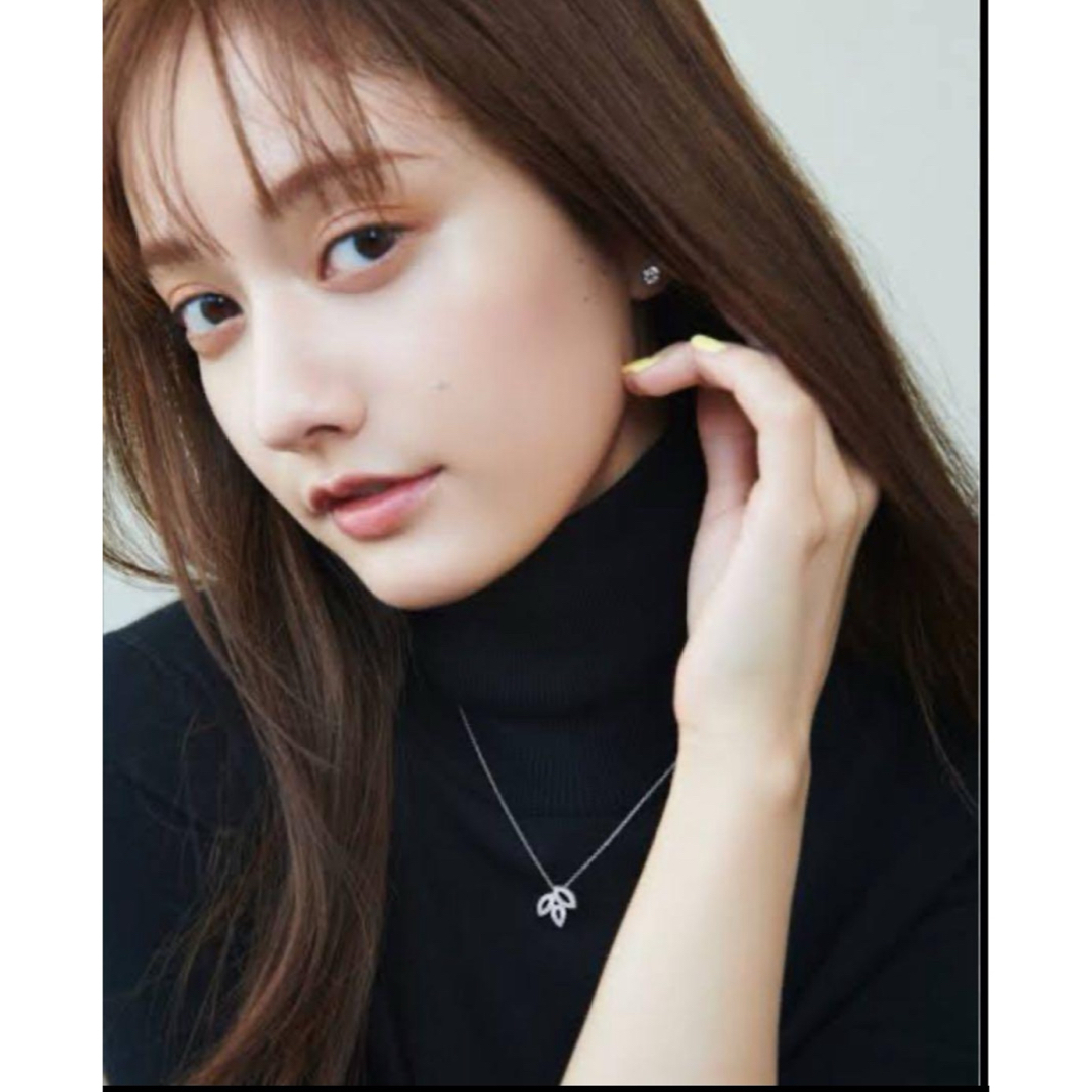 最高級 芸能人 リリークラスター ミニ ピアス‼️ネックレスや 最高級 芸能人 リリークラスター ミニ ピアス‼️ネックレスや