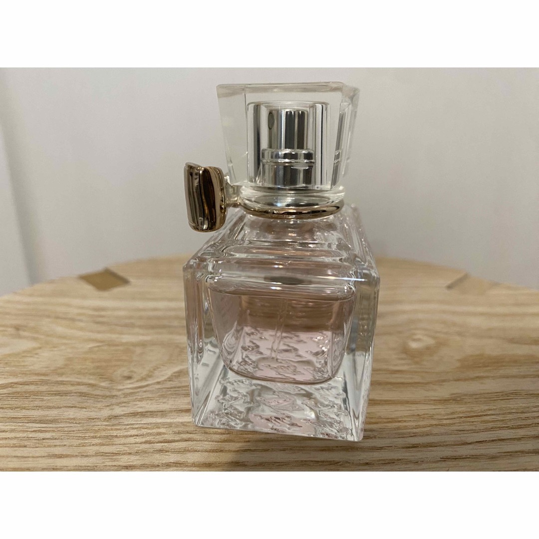 Dior(ディオール)のミス　ディオール　ブルーミング　ブーケ コスメ/美容の香水(香水(女性用))の商品写真
