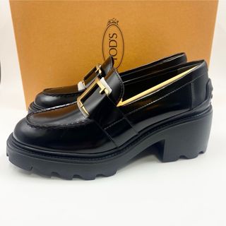 トッズ(TOD'S)の新品未使用！送料込み★TOD'S★ケイト レザー ローファー(ローファー/革靴)