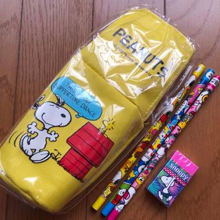 スヌーピー(SNOOPY)のスヌーピースタンドペンポーチ(ペンケース/筆箱)