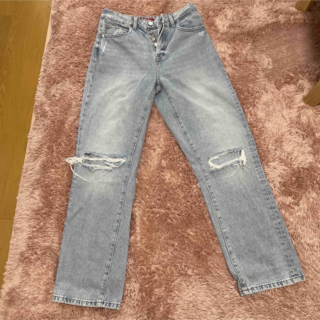 GUESS(ゲス)のguess ダメージ　ワイドパンツ　US27 レディースのパンツ(デニム/ジーンズ)の商品写真