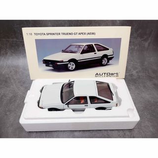 オートアート 1/18　トヨタ スプリンター トレノ (AE86)  ハチロク(ミニカー)