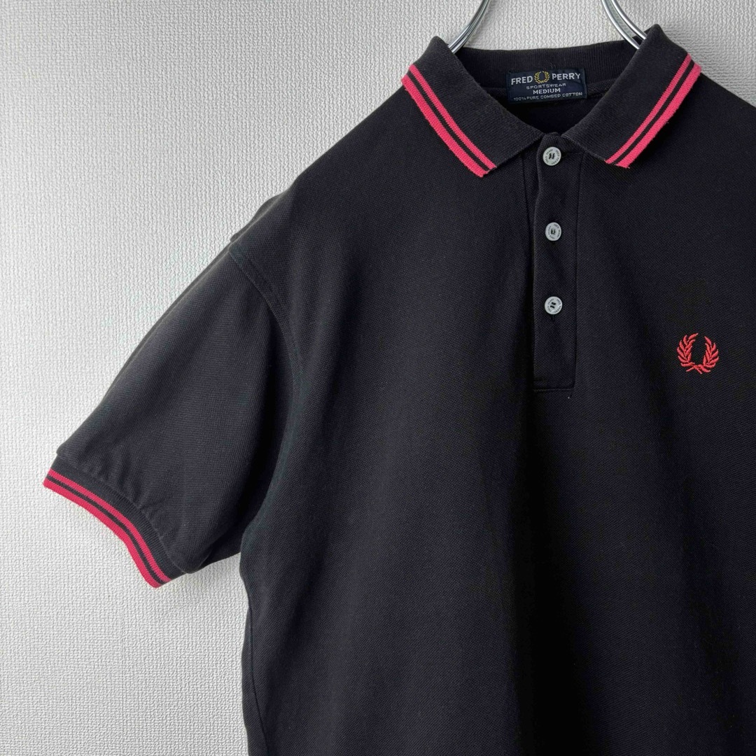 FRED PERRY(フレッドペリー)のフレッドペリー　ポロシャツ　半袖　ビンテージ　M ブラック　ピンク　古着屋 メンズのトップス(ポロシャツ)の商品写真