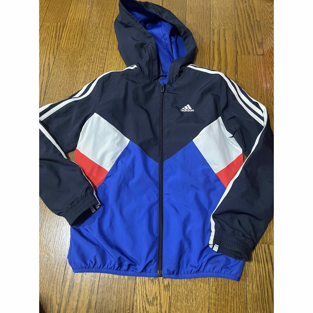 adidas(アディダス)のadidas ウインドブレーカー（よしいち様用） キッズ/ベビー/マタニティのキッズ服男の子用(90cm~)(ジャケット/上着)の商品写真