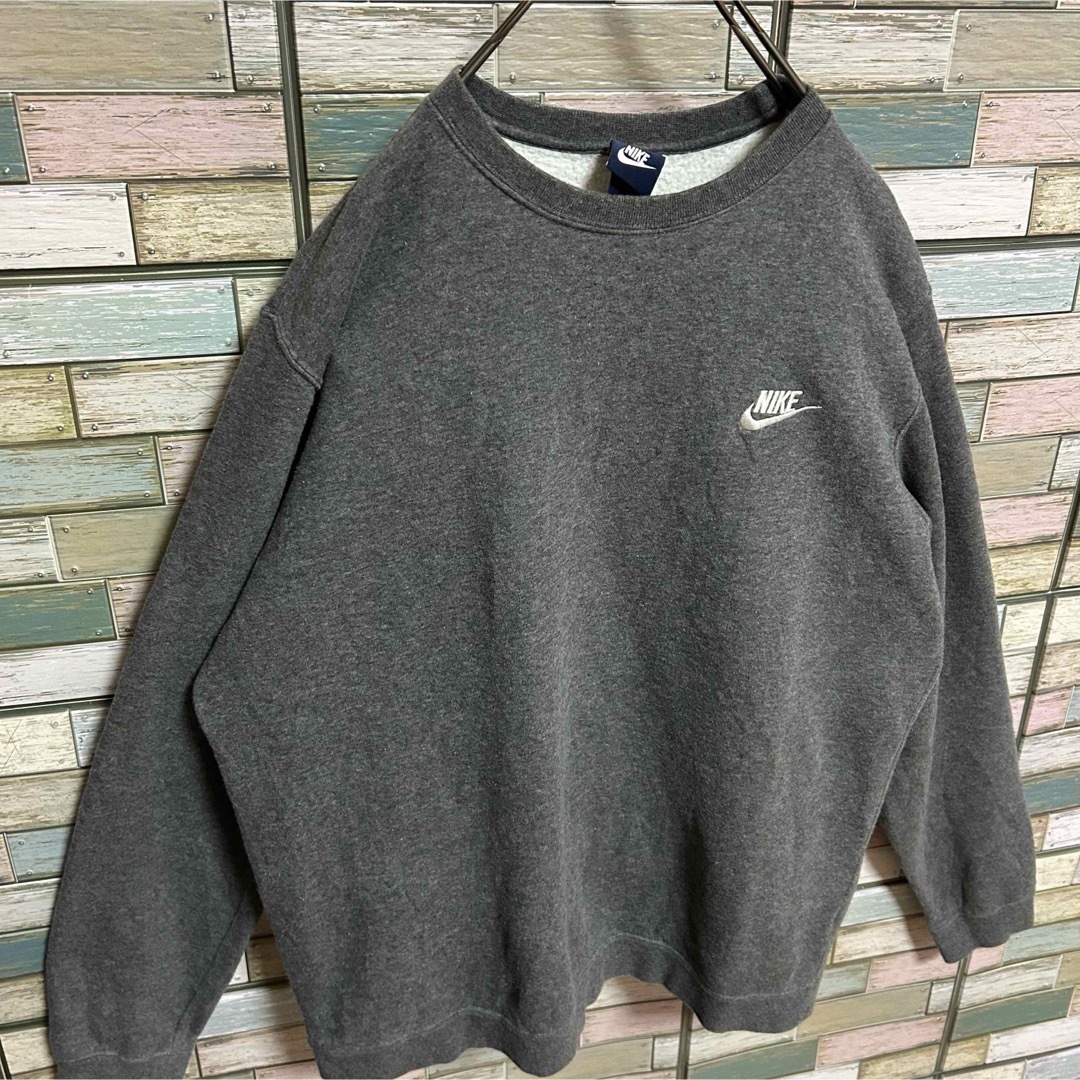 NIKE ナイキ スウェット トレーナー ワンポイント刺繍ロゴ NIKE ナイキ スウェット トレーナー ワンポイント刺繍ロゴ