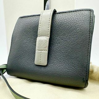 ロエベ(LOEWE)の【美品】ロエベ 二つ折り財布 グレー  バイカラー レザー レディース(財布)