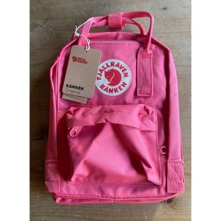 フェールラーベンカンケン(FJALLRAVEN KANKEN)の【新品】フェールラーベン KANKEN Mini 7L / Peach pink(リュックサック)