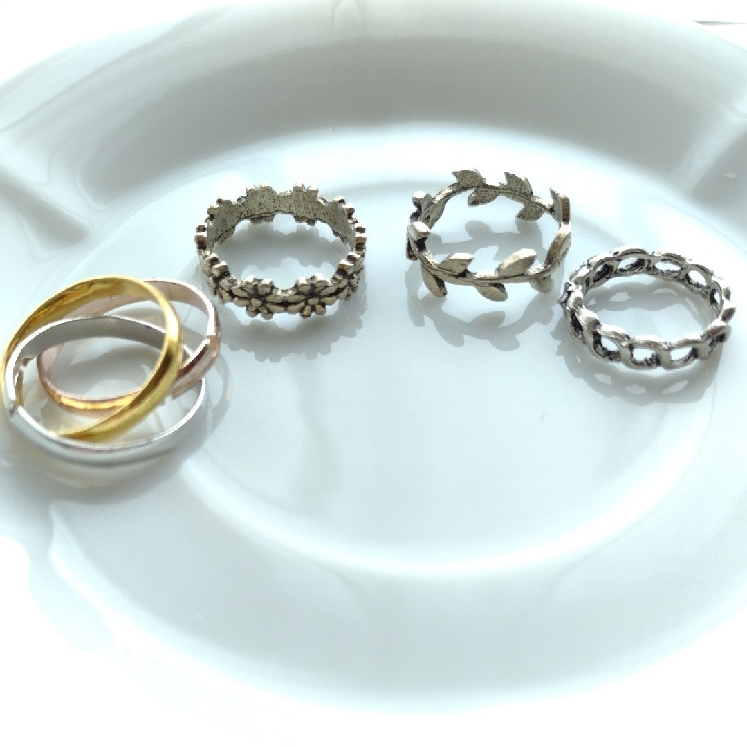 【未使用品】アクセサリーセット　ペンダントトップ2点+Ring4点 レディースのアクセサリー(ネックレス)の商品写真