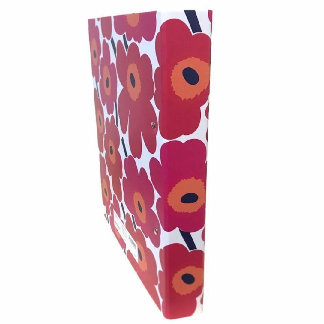 marimekko(マリメッコ)のMarimekko リング バインダー レッド 34×26cm インテリア/住まい/日用品の文房具(ファイル/バインダー)の商品写真