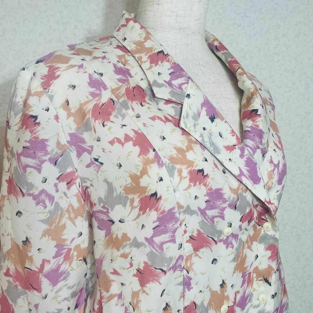 フローリル  ブラウス 春 秋 ジャケット 花柄 白 ピンク 紫 A312 レディースのトップス(シャツ/ブラウス(長袖/七分))の商品写真