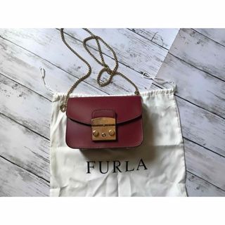 フルラ(Furla)の【美品】FURLA メトロポリス 赤(ショルダーバッグ)