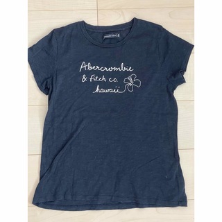 アバクロンビーアンドフィッチ(Abercrombie&Fitch)のハワイで購入・限定《Abercrombie&Fitch》ハワイ柄の限定Tシャツ(Tシャツ(半袖/袖なし))