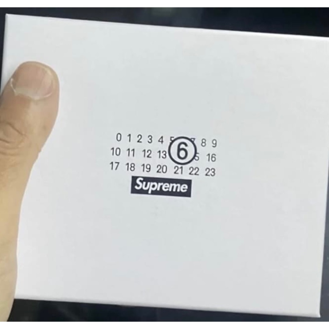 Supreme(シュプリーム)の☆Supreme x MM6 Maison Margiela Wallet☆ メンズのファッション小物(折り財布)の商品写真