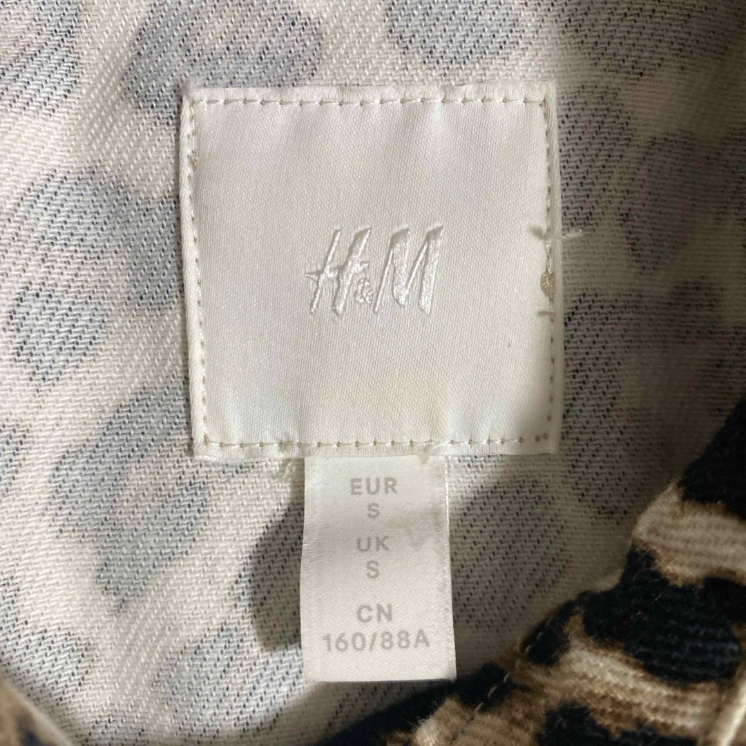 H&M(エイチアンドエム)のH&M ジャケット　アウター　カーディガン レディースのトップス(カーディガン)の商品写真