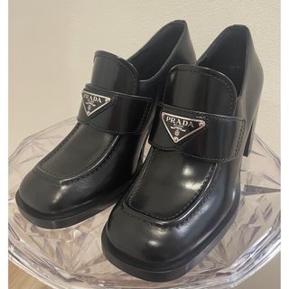 プラダ(PRADA)の【プラダ】チョコレート ブラッシュドレザー ハイヒールローファー(ローファー/革靴)