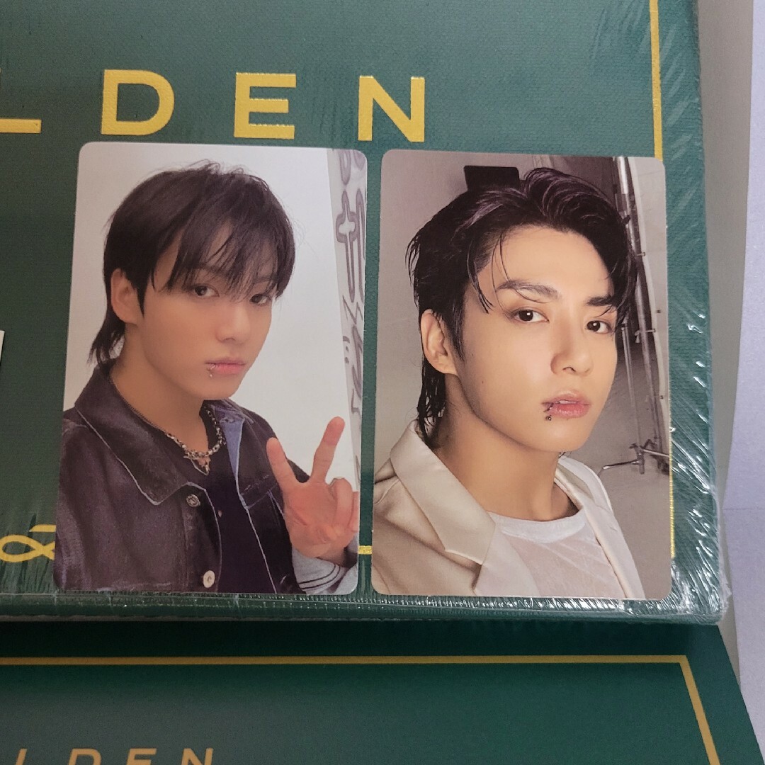 防弾少年団(BTS)(ボウダンショウネンダン)のJUNGKOOK  GOLDEN Solo album  CD SHINE エンタメ/ホビーのCD(K-POP/アジア)の商品写真