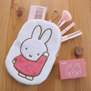 ゼクシィふろく♪miffymultiporch&印鑑caseset♥️(キャラクターグッズ)