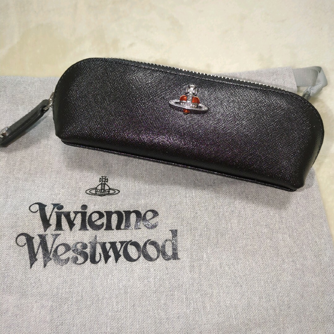 Vivienne Westwood(ヴィヴィアンウエストウッド)の新品☆ Vivienne Westwood DIAMANTE ORB ペンケース レディースのファッション小物(ポーチ)の商品写真