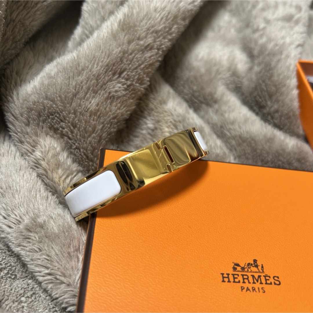 Hermes(エルメス)のHERMES エナメルブレスレット 《クリックH》 メンズのアクセサリー(ブレスレット)の商品写真