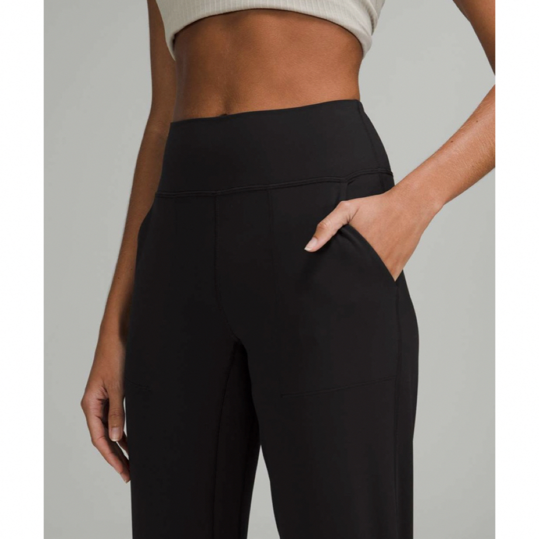 lululemon(ルルレモン)の新品 ルルレモン Align High-Rise Jogger Crop スポーツ/アウトドアのトレーニング/エクササイズ(ヨガ)の商品写真