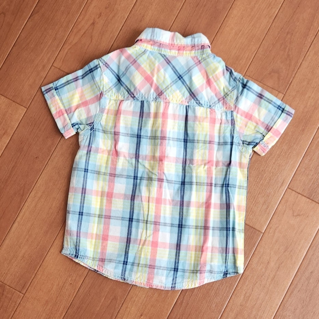 キッズ☆男の子 ボタンシャツ 90㎝ キッズ/ベビー/マタニティのキッズ服男の子用(90cm~)(Tシャツ/カットソー)の商品写真