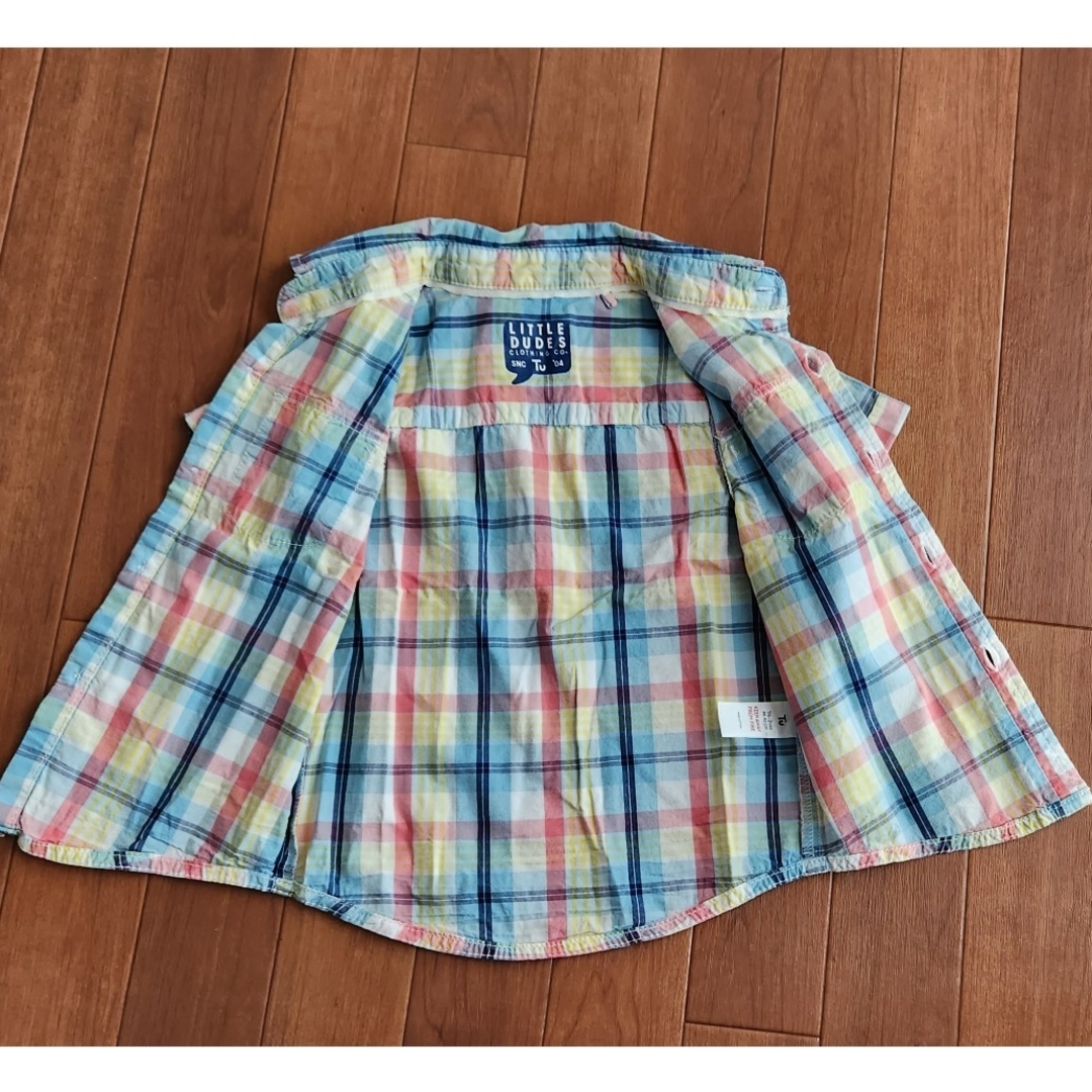 キッズ☆男の子 ボタンシャツ 90㎝ キッズ/ベビー/マタニティのキッズ服男の子用(90cm~)(Tシャツ/カットソー)の商品写真