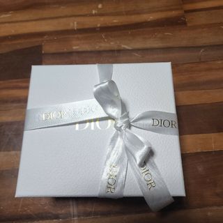 ＤＩＯＲ　ギフトbox(ショップ袋)