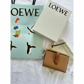 ロエベ(LOEWE)のロエベ　スリムジップ ウォレット　トフィー&タン　新品未使用(財布)