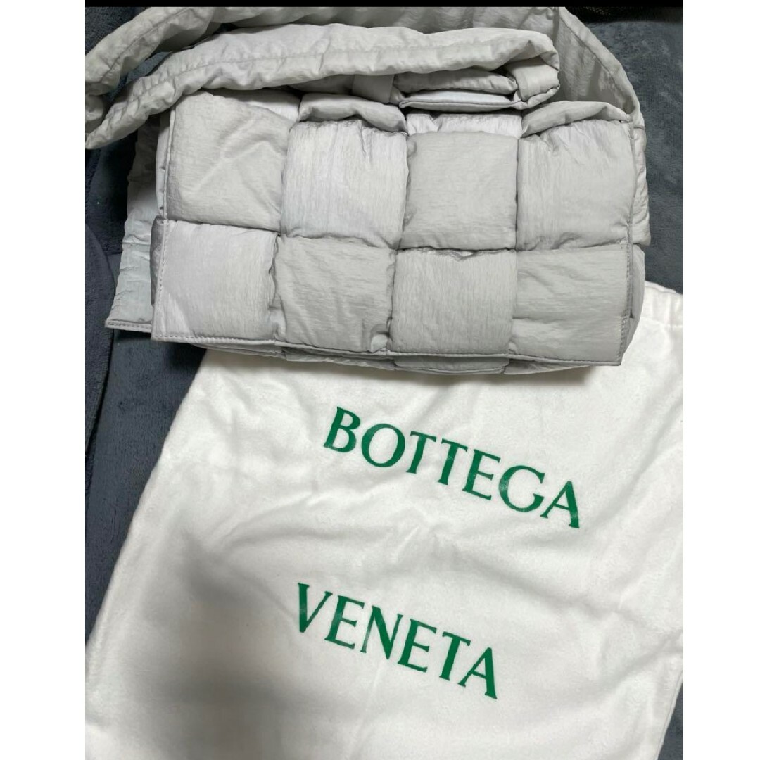 Bottega Veneta(ボッテガヴェネタ)のbottegaveneta カセット パデット ショルダーバッグ レディースのバッグ(ショルダーバッグ)の商品写真