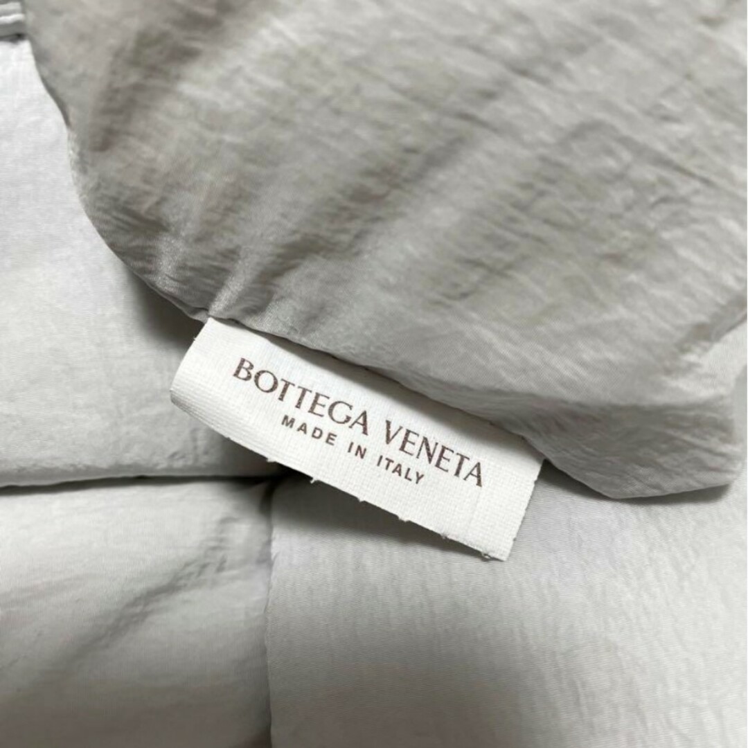 Bottega Veneta(ボッテガヴェネタ)のbottegaveneta カセット パデット ショルダーバッグ レディースのバッグ(ショルダーバッグ)の商品写真