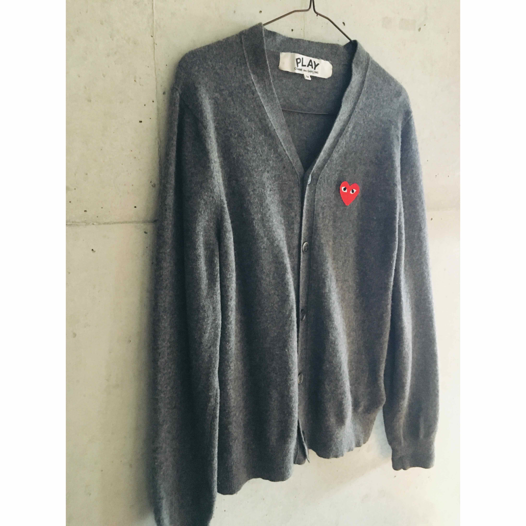 COMME des GARCONS(コムデギャルソン)の【★良品★激希少★メンズM】プレイコムデギャルソン カーディガン 予備ボタン付き メンズのトップス(カーディガン)の商品写真