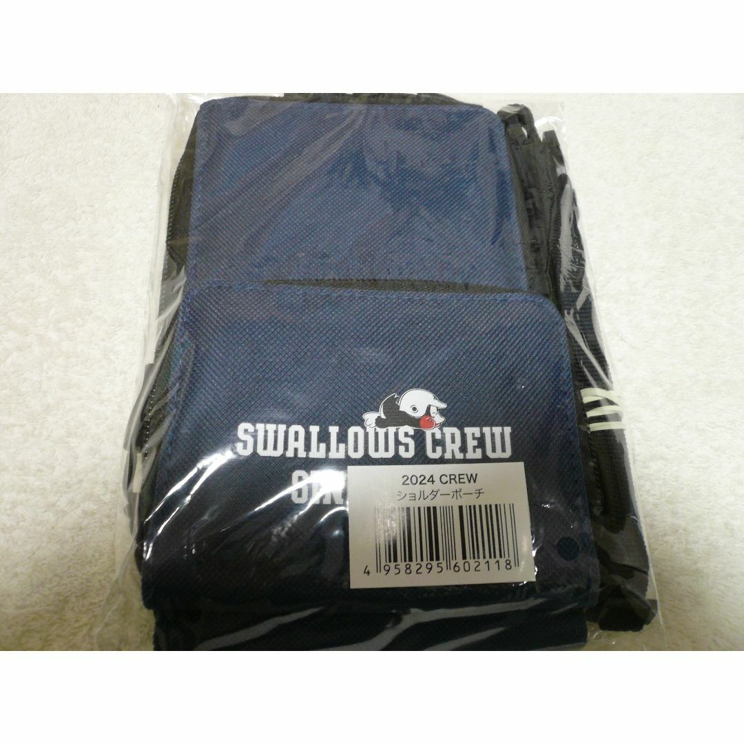 東京ヤクルトスワローズ　スワローズCREWショルダーポーチ 未開封品 スポーツ/アウトドアの野球(記念品/関連グッズ)の商品写真