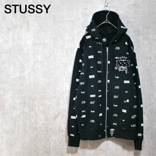 ステューシー(STUSSY)の稀少サイズ stussy 30周年記念 総柄ジップアップパーカー(パーカー)