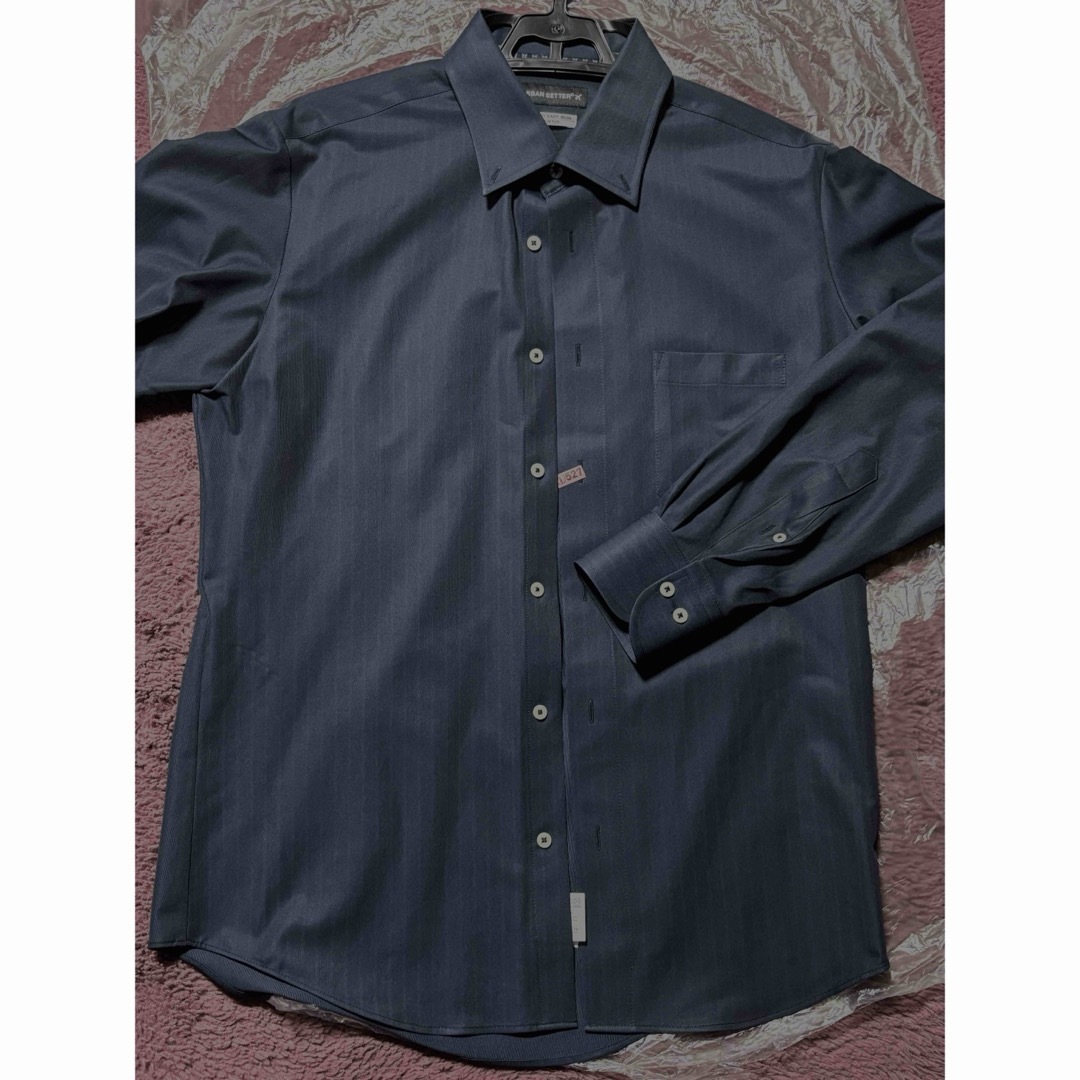 AOKI(アオキ)のURBAN SETTER ワイシャツ ストレッチ ネイビーL82クリーニング済み メンズのトップス(シャツ)の商品写真