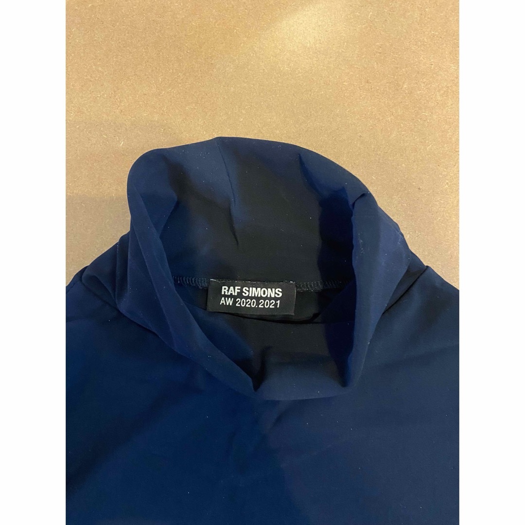 RAF SIMONS(ラフシモンズ)のRAF SIMONS 20AW R刺繍タートルネック ラフシモンズ20-21AW メンズのトップス(Tシャツ/カットソー(七分/長袖))の商品写真