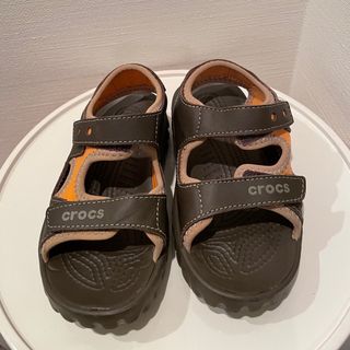 クロックス(crocs)の【新品】クロックス　crocs  キッズサンダル　18〜19cm C12C13(サンダル)