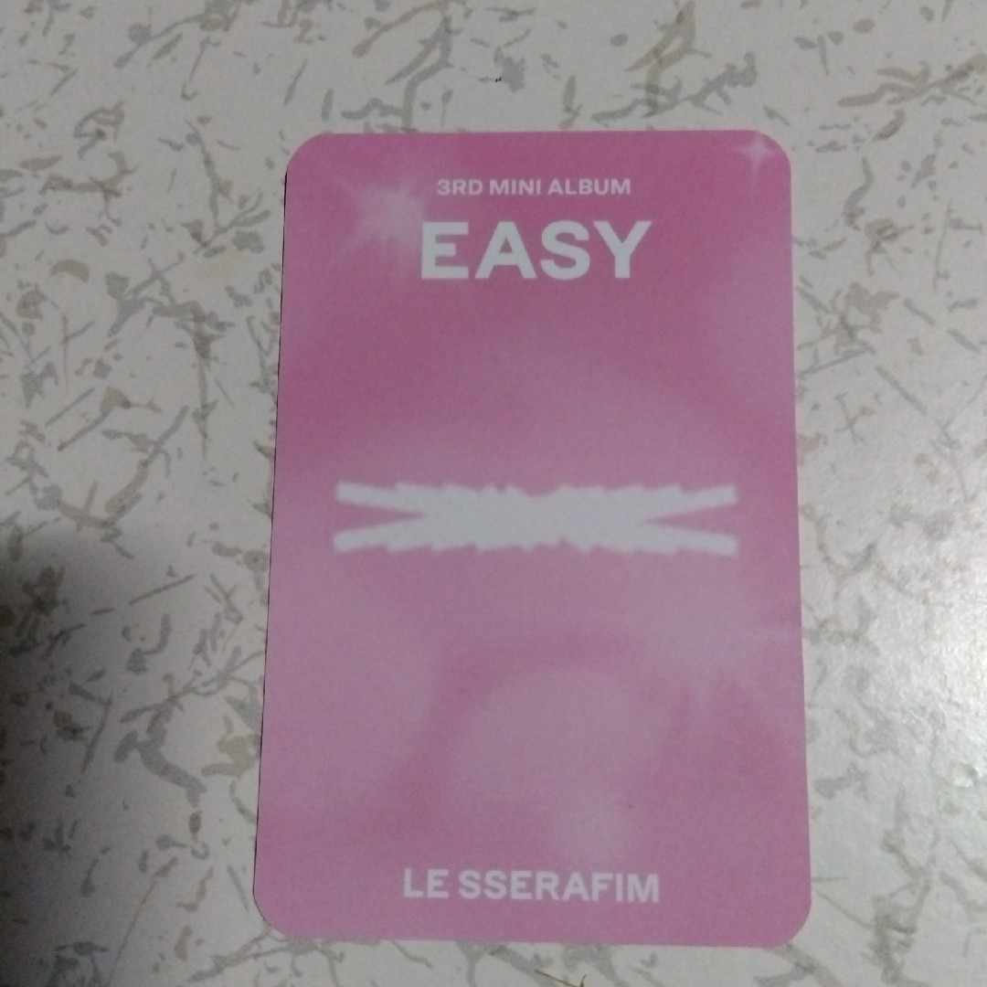 LE SSERAFIM(ルセラフィム)のLE SSERAFIM EASY トレカ ユンジン エンタメ/ホビーのCD(K-POP/アジア)の商品写真