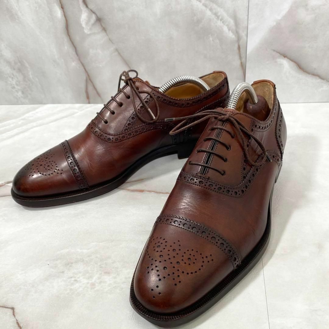 Santoni(サントーニ)のサントーニ　6306 50 キャップトゥシューズ メダリオン　内羽根　UK5.5 メンズの靴/シューズ(ドレス/ビジネス)の商品写真