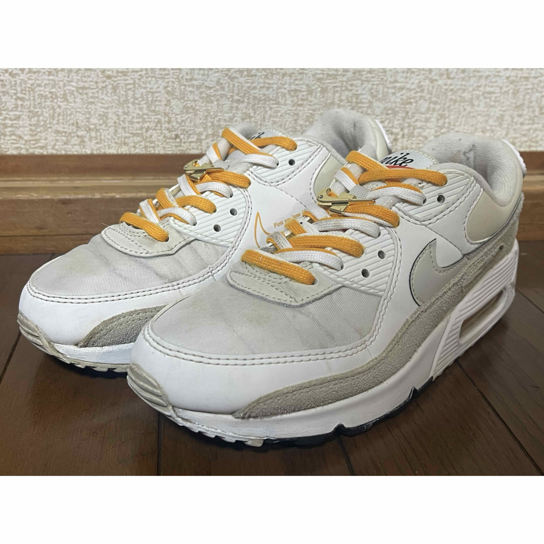 NIKE(ナイキ)のNIKE WMNS AIR MAX 90 SE"FIRST USE"24.0cm レディースの靴/シューズ(スニーカー)の商品写真