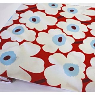 マリメッコ(marimekko)の2022 【ピエニウニッコ】マリメッコ　オレンジ　生地　横70 縦50(生地/糸)