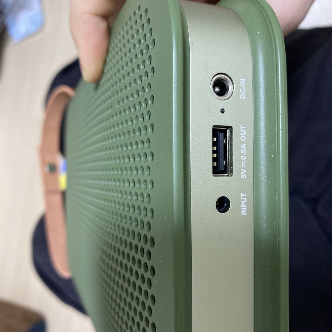 B&O  Bluetoothスピーカー BEOPLAY A2 GREEN スマホ/家電/カメラのオーディオ機器(スピーカー)の商品写真