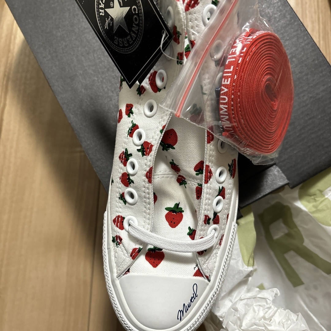 CONVERSE - CONVERSETOKYO×MUVEILイチゴ柄ALLSTAR100 HI/MVの CONVERSE - CONVERSETOKYO×MUVEILイチゴ柄ALLSTAR100 HI/MVの