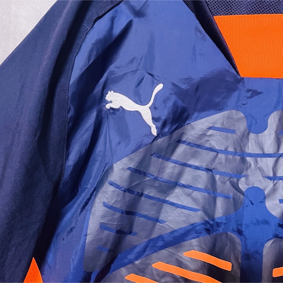 PUMA(プーマ)のプーマプルオーバー　ピステ　メッシュ　刺繍ロゴ　M 半袖　ウェア スポーツ/アウトドアのサッカー/フットサル(ウェア)の商品写真