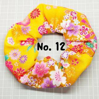 No.12　シュシュ　和柄　黄色(ヘアアクセサリー)