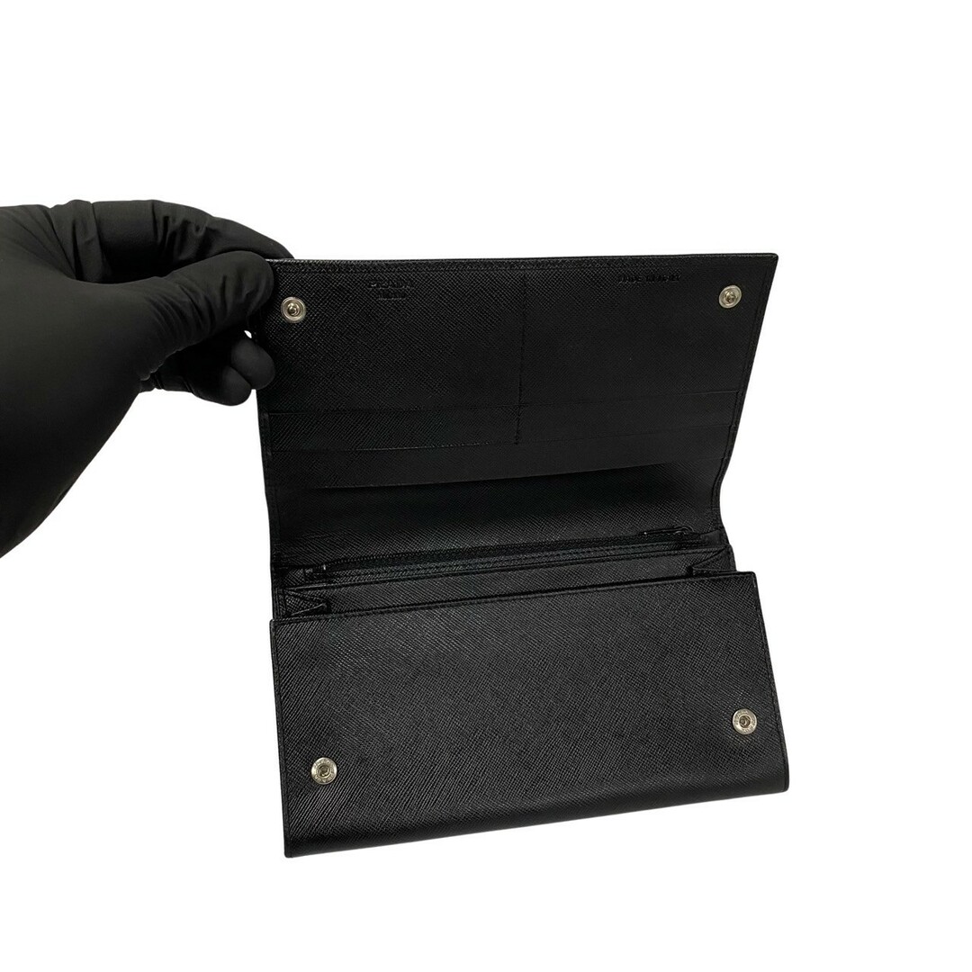 PRADA - 未使用保管品 PRADA プラダ 三角ロゴ 金具 サフィアーノ PRADA - 未使用保管品 PRADA プラダ 三角ロゴ 金具 サフィアーノ