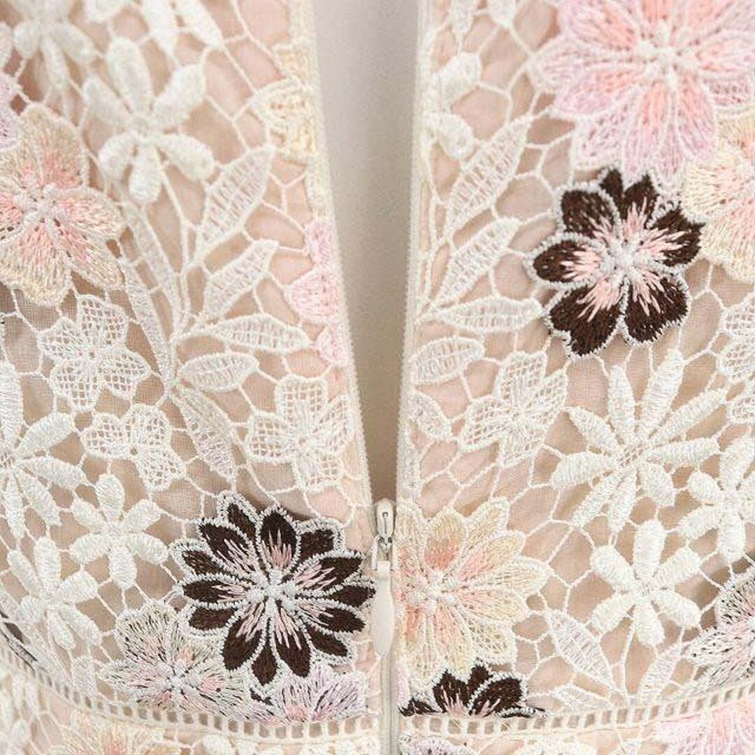 TOCCA(トッカ)のトッカ ANEMONE FLOWER ドレス 刺繍 ワンピース 膝丈 半袖 00 レディースのワンピース(ひざ丈ワンピース)の商品写真