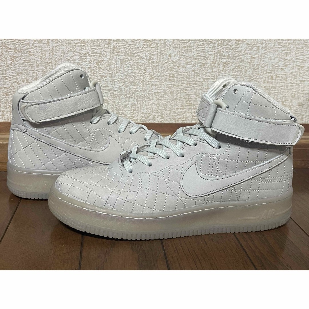 NIKE(ナイキ)のNIKE WMNS AIR FORCE 1 "NEW YORK" 24.0cm レディースの靴/シューズ(スニーカー)の商品写真